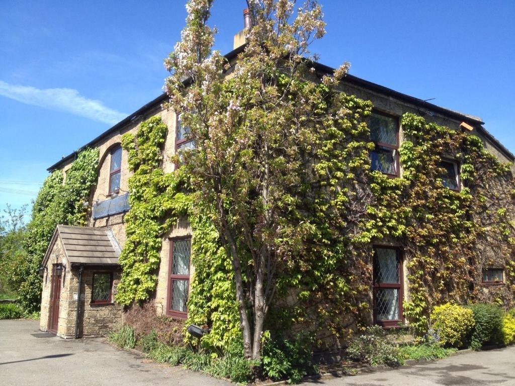 Bridge Farm Hotel Лидс Экстерьер фото